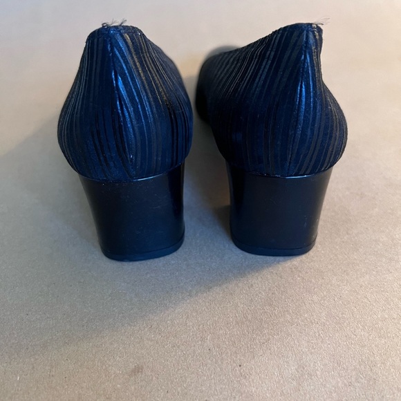 Salvatore Ferragamo Women’s Striped Block Heels Black Shoes Size 9 DQ68961 - Picture 3 of 9